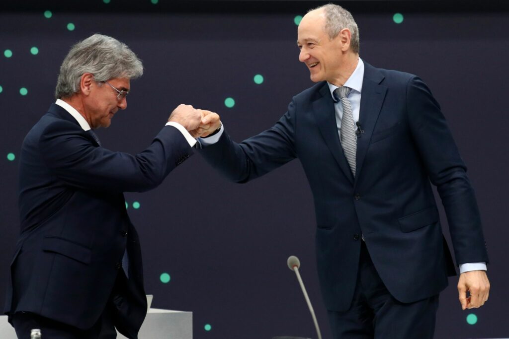 Siemens: Milliardengewinn und neuer Chef