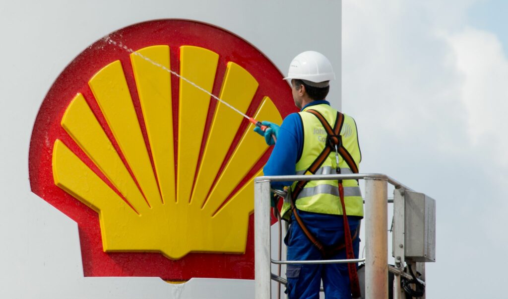 Corona brockt Shell zweistelligen Milliarden-Verlust ein