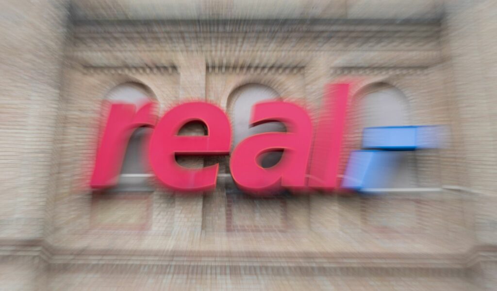 Kartellamt gegen Übernahme von 28 Real-Läden durch Edeka