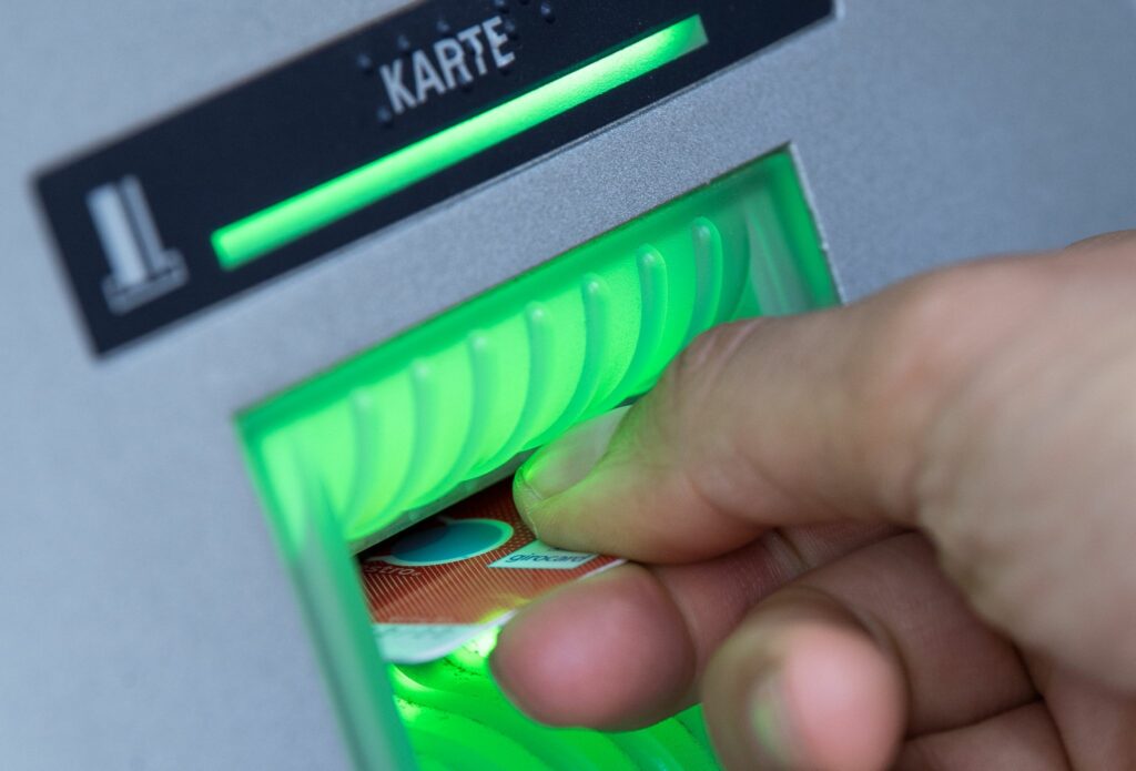 Girokonto-Vergleich: Suche nach neuem Anbieter läuft
