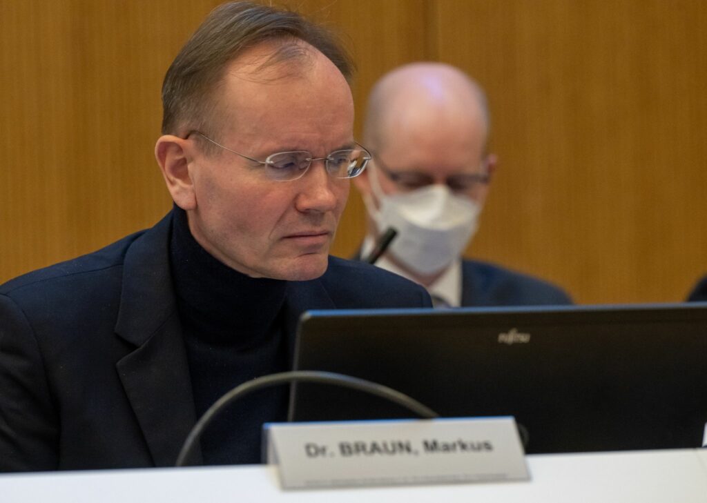 Ex-Vorstandschef Braun hat im Wirecard-Prozess das Wort
