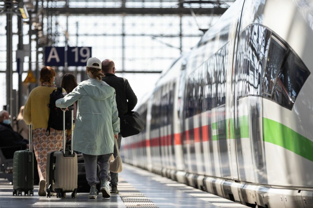 Rekord im Osterreiseverkehr: 2,3 Millionen Bahn-Fahrgäste