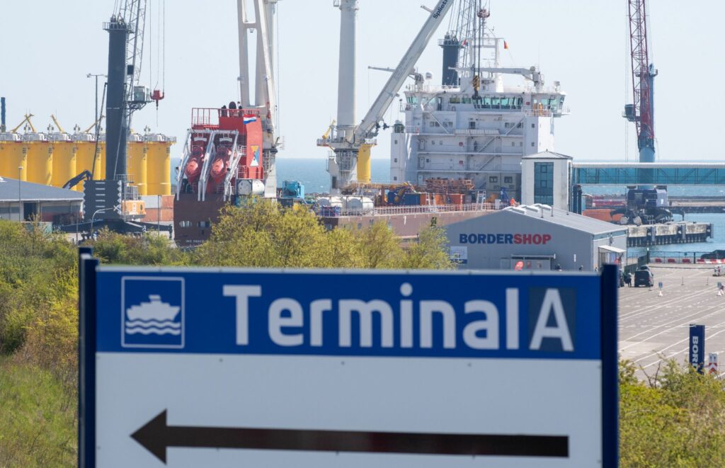 Mukran auf Rügen soll ins Beschleunigungsgesetz