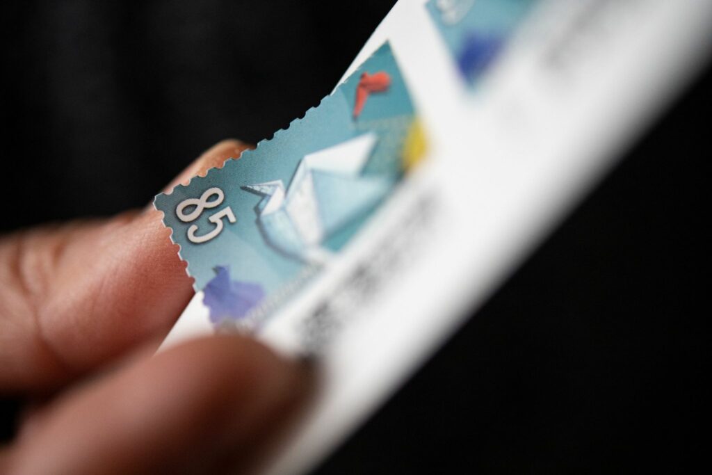 Post will Briefporto vorzeitig 2024 erhöhen