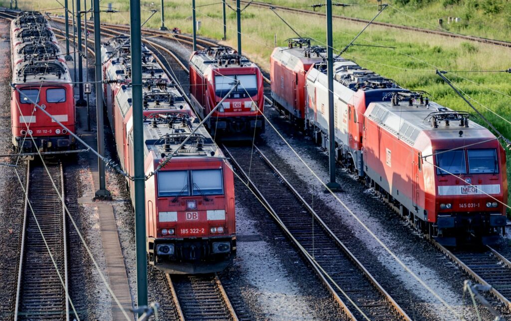 Bahn-Tarifstreit: Streik oder Schlichtung?