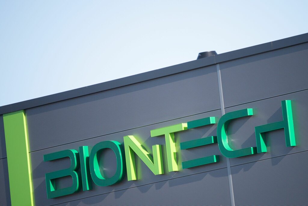 Biontech übernimmt britisches KI-Unternehmen