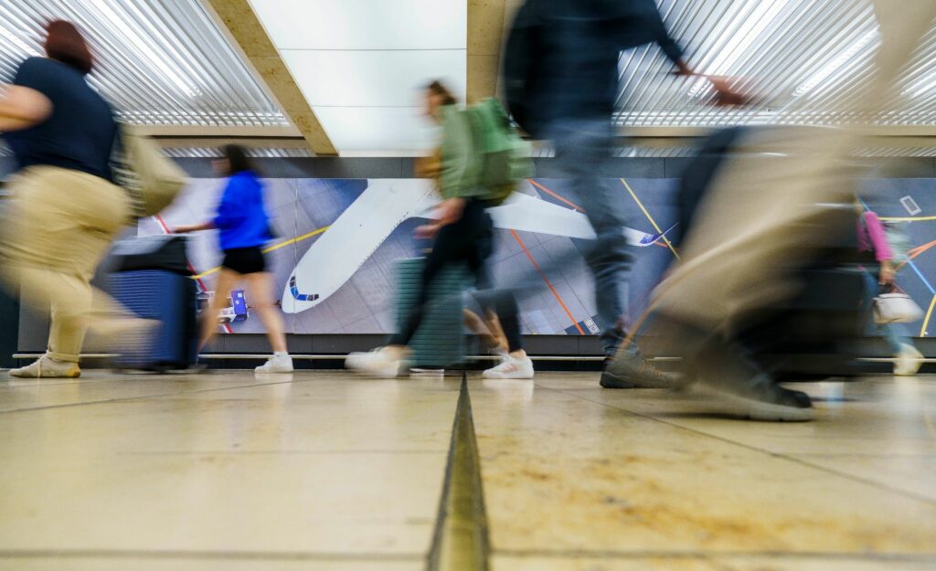 Flugverkehr läuft im Sommer deutlich stabiler als im Vorjahr