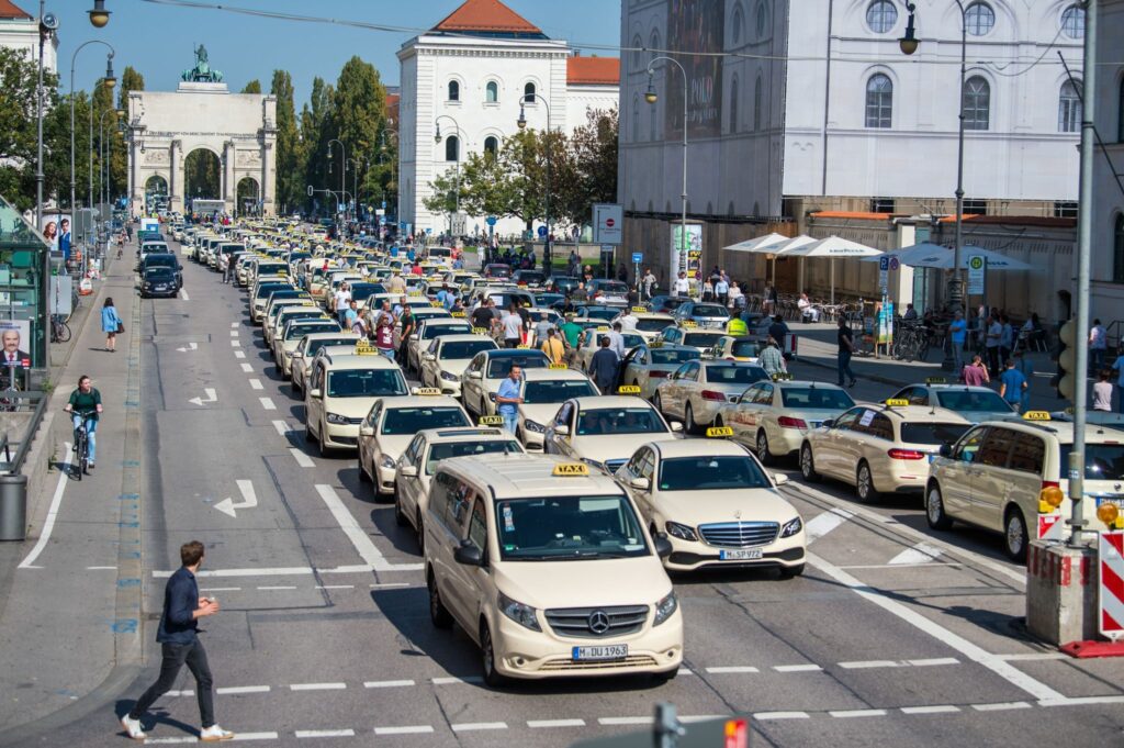 Taxi-Festpreise in München – Branche hofft und fordert