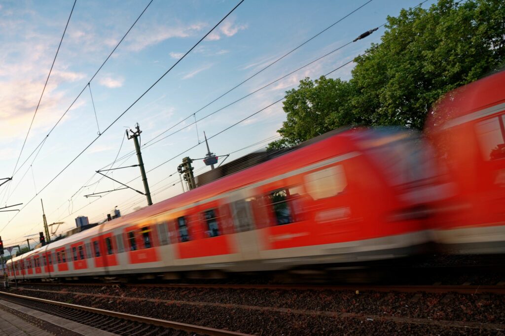 Mehr als jeder zehnte Nutzer kündigte Deutschlandticket