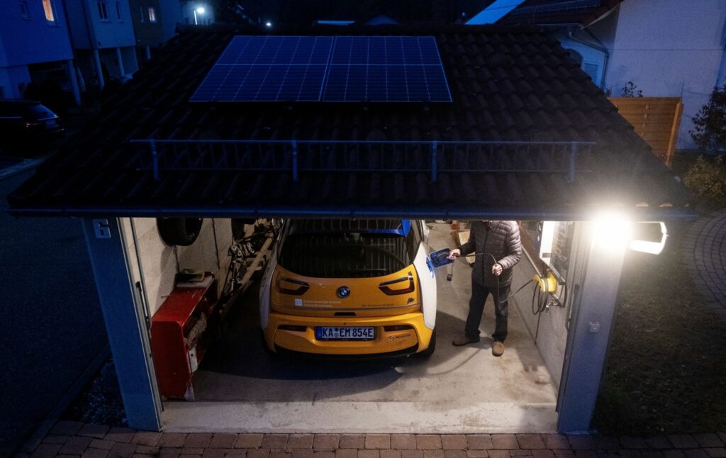 Stopp bei neuem Solarstrom-Förderprogramm für E-Autos