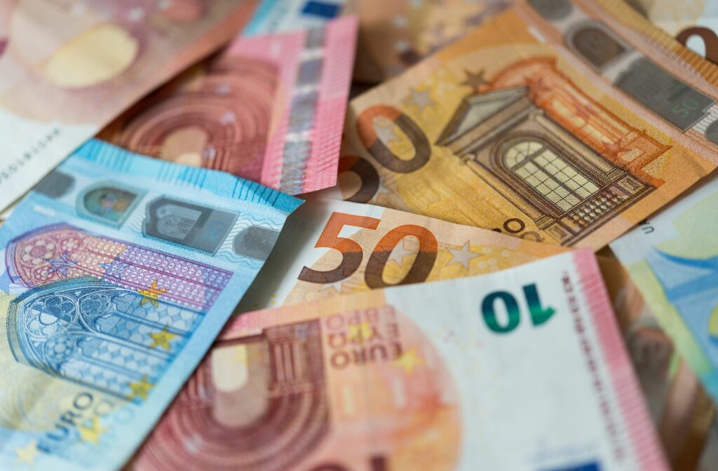 Ifo: Banken vergeben Kredite wieder zögerlicher