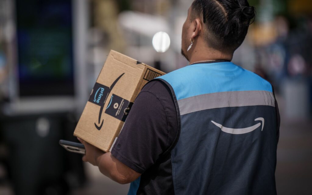 Amazon steigert Umsatz und Gewinn deutlich