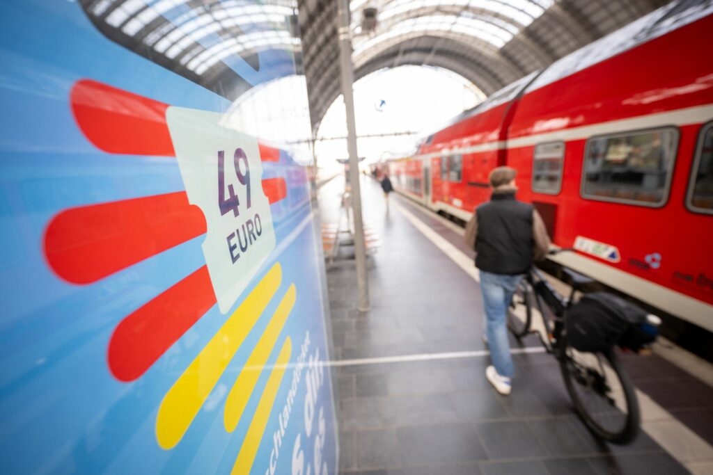 Ein halbes Jahr Deutschlandticket: Was hat es gebracht?