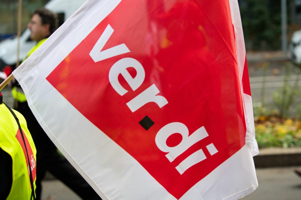 Verdi droht Einzelhändlern mit Streiks im Weihnachtsgeschäft