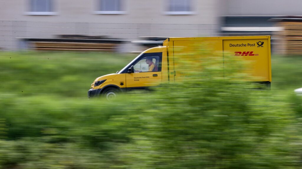Paketbranche schickt mehr Elektrotransporter auf die Straßen