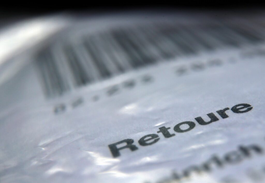Retouren kosten Onlinehändler im Schnitt fünf bis zehn Euro