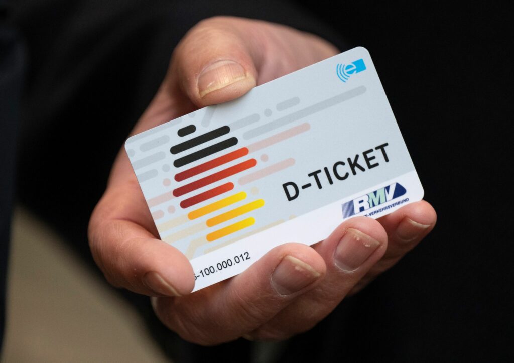 Diskussion um 49-Euro-Ticket – Droht bald das Ende?