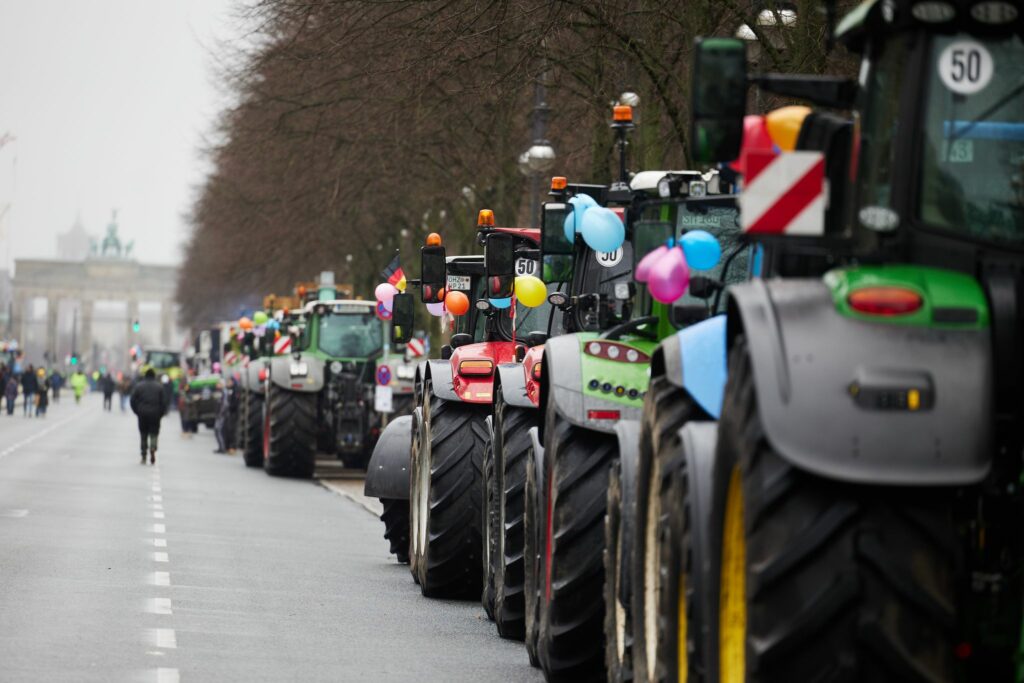 Scholz ruft bei Bauernprotesten zu «Maß und Mitte» auf
