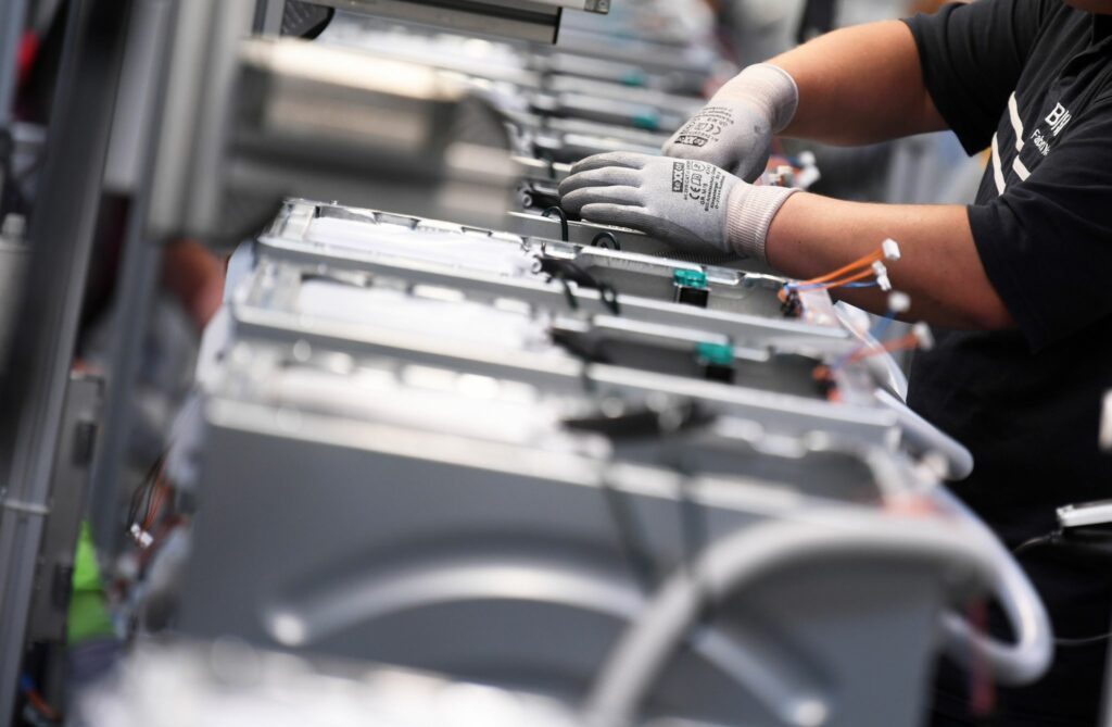 Elektro- und Digitalindustrie erwartet Produktionsdelle