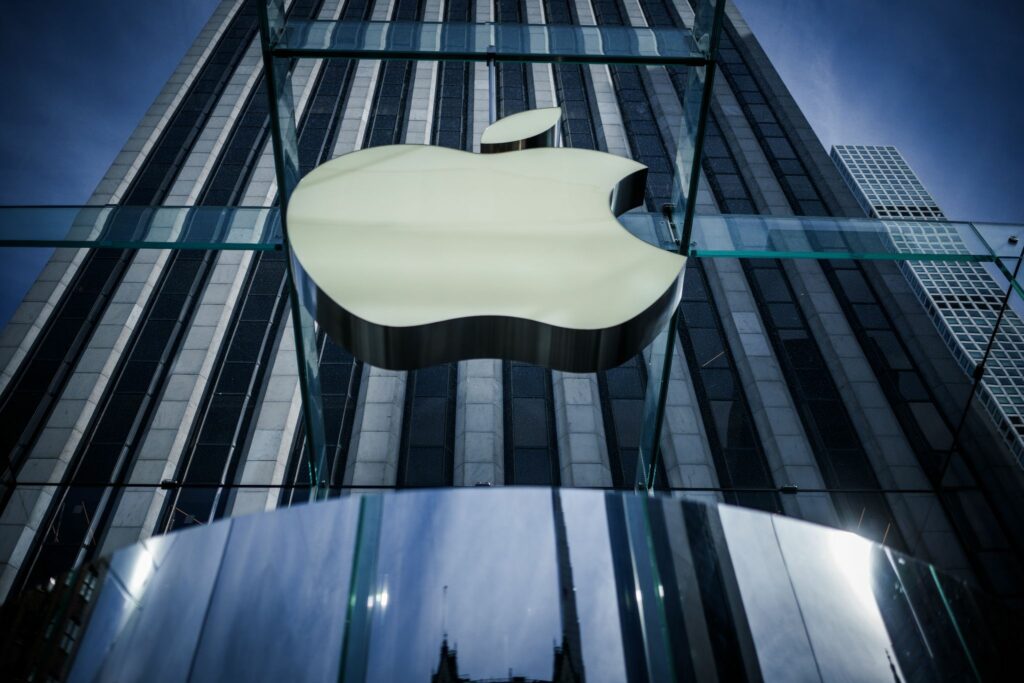 Apple dank iPhone mit Wachstum zu Weihnachten