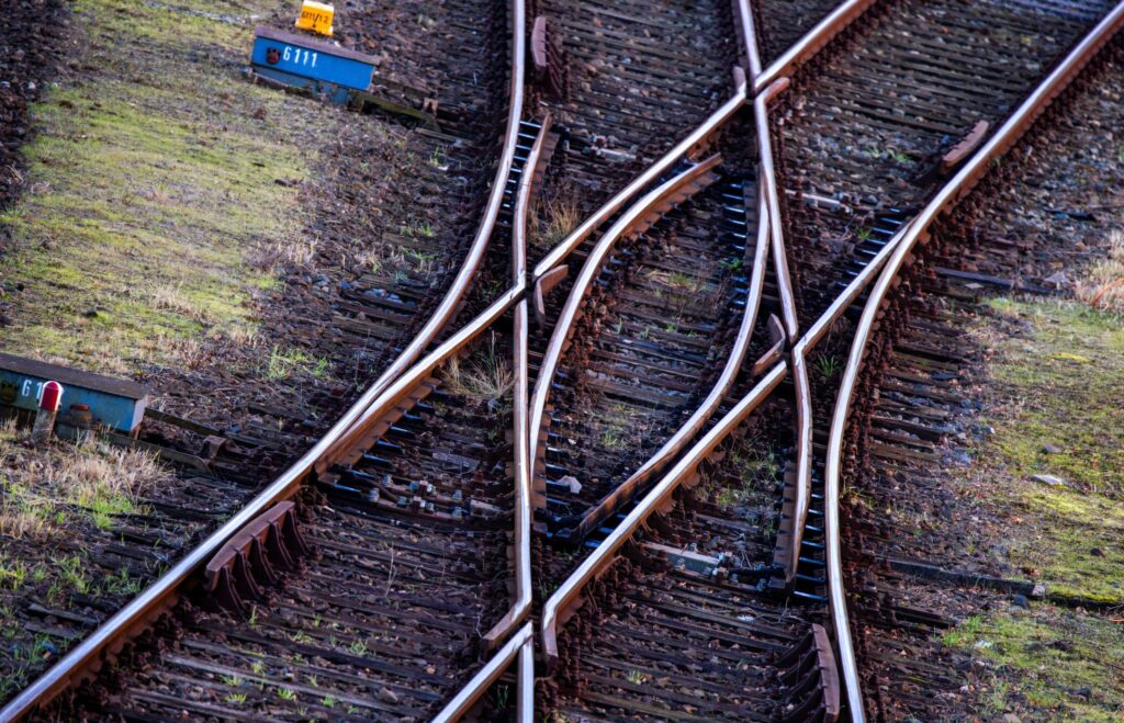 Kritik an Sparplänen bei der Bahn wegen Haushaltskrise