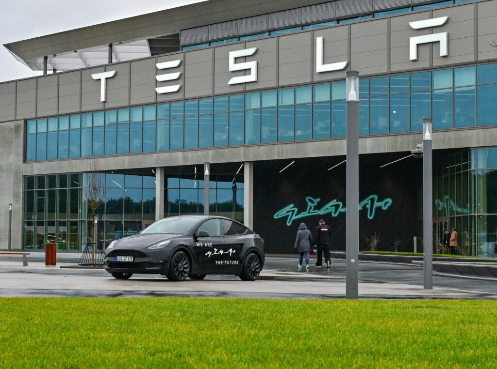 Tesla fährt Produktion in Grünheide wieder hoch