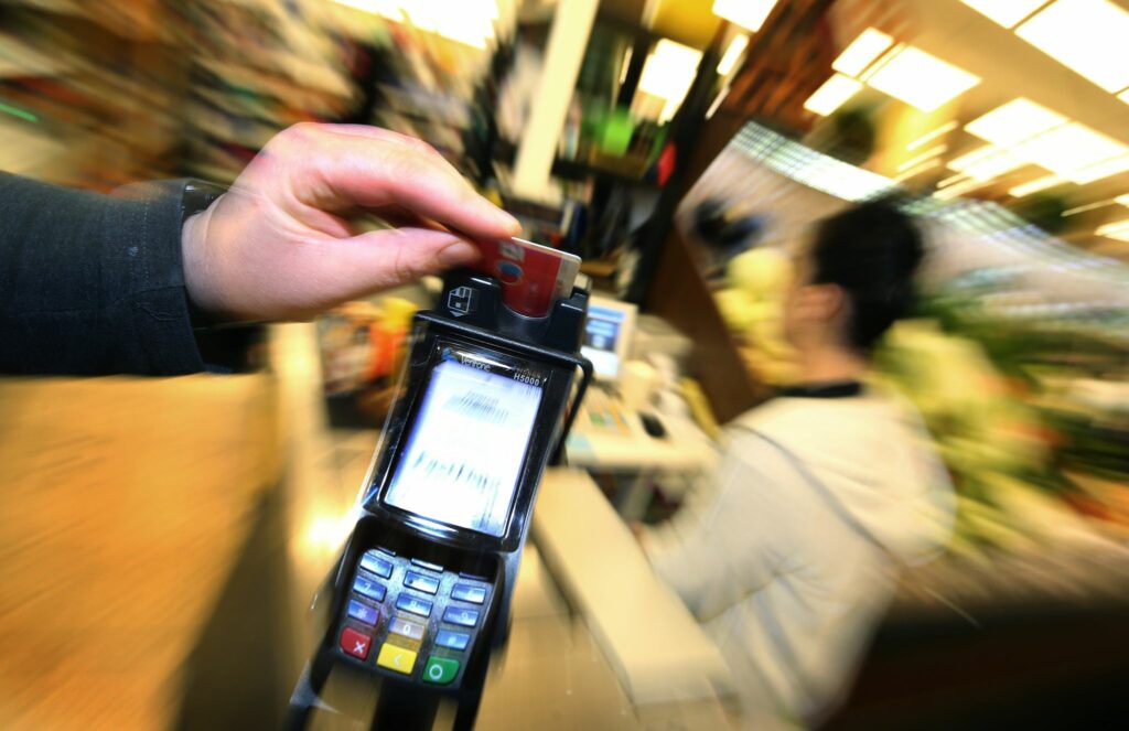 Erneut Zuwächse für bargeldloses Bezahlen mit der Girocard