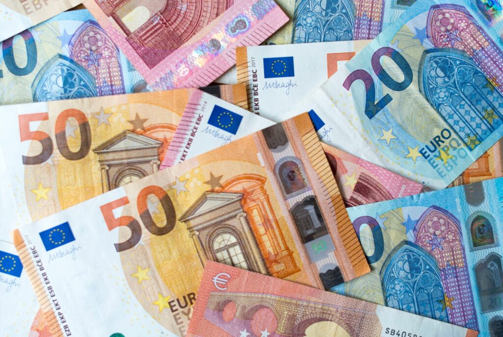 3,3 Milliarden Euro an Corona-Soforthilfen zurückgezahlt
