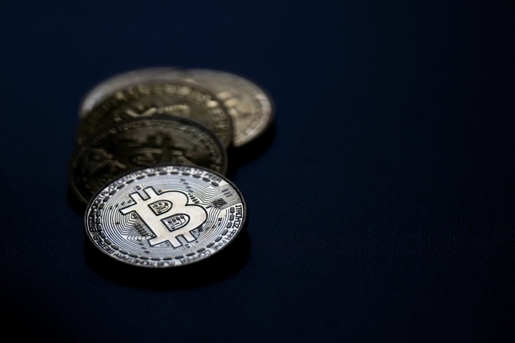Preis für Bitcoin fällt nach Rekordhoch deutlich
