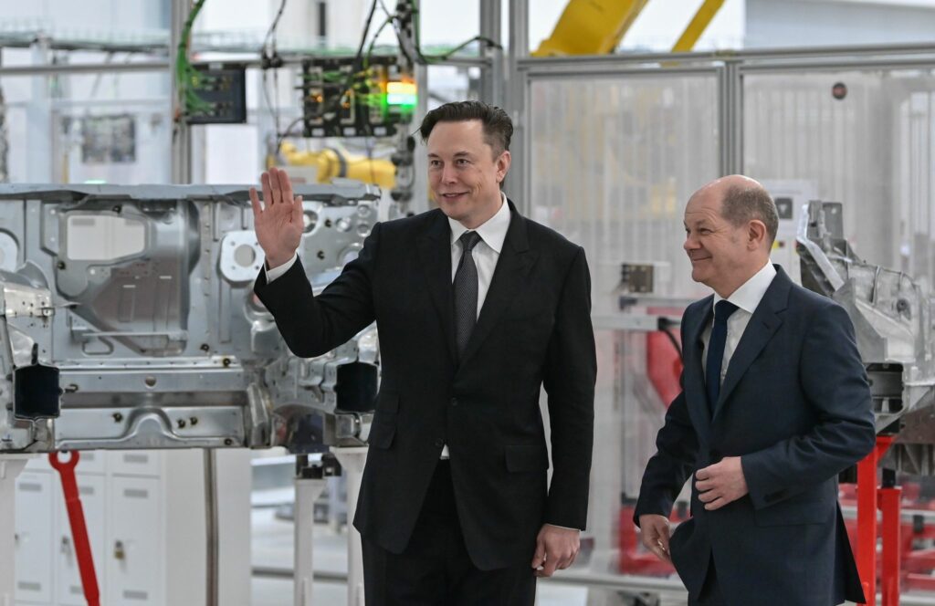 Scholz pro Tesla-Ausbau – Anschlag «terroristischer Akt»