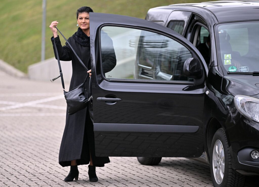 Wagenknecht: Geplantes Verbrenner-Aus rückgängig machen