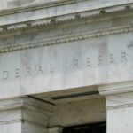 Fed lässt Leitzins auf hohem Niveau