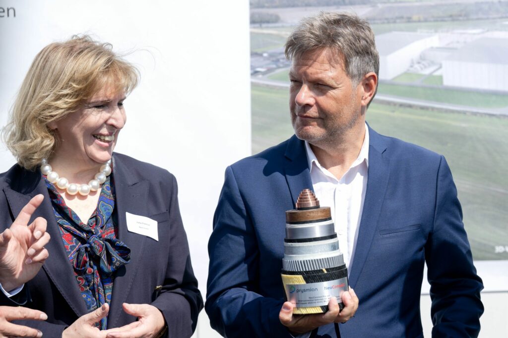 Stromleitung zwischen Deutschland und Großbritannien im Bau