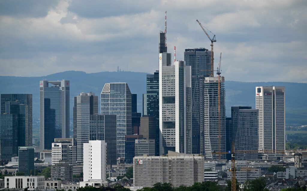 Arbeitgeber dämpfen Erwartungen vor Tarifrunde für Banken