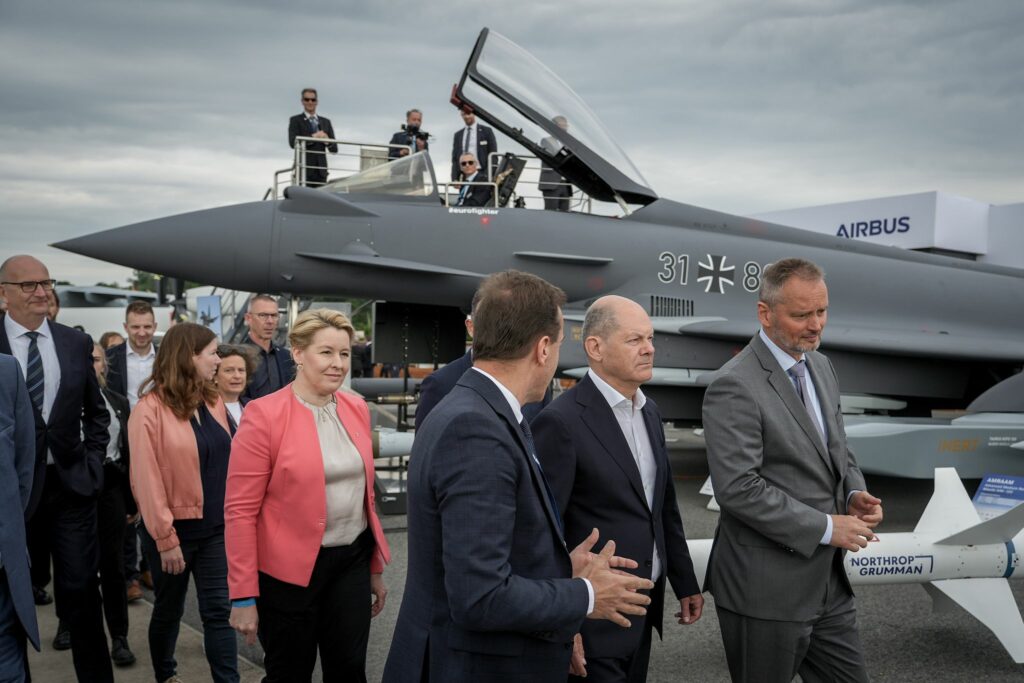 Scholz fordert mehr Zusammenarbeit bei Rüstungsprojekten
