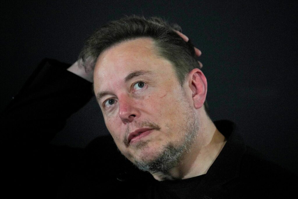 Tesla-Aktionäre sprechen Musk erneut Riesen-Aktienpaket zu