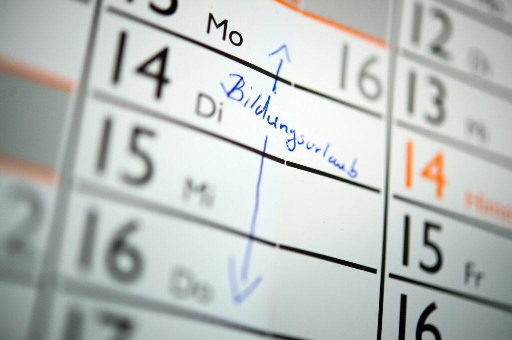Kleine Firmen stecken mehr Zeit und Geld in Weiterbildung