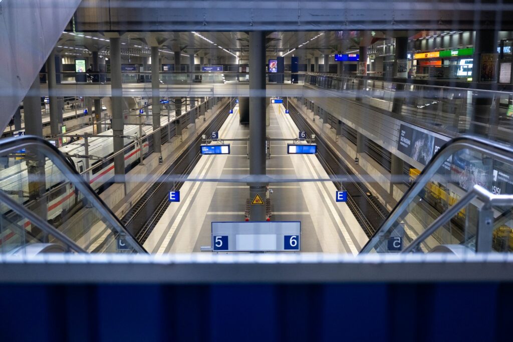 Untere Ebene am Berliner Hauptbahnhof wieder offen