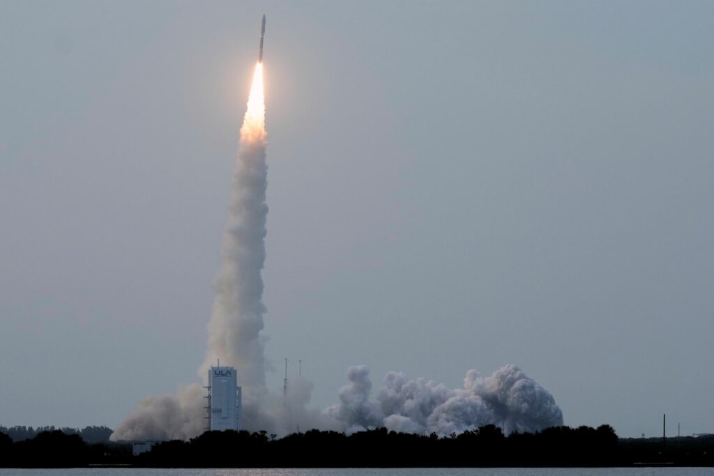 Konkurrenz für Musk: Erste Amazon-Satelliten im All