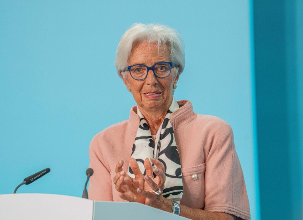 Nach Trumps Attacke: EZB-Chefin springt US-Notenbankchef bei
